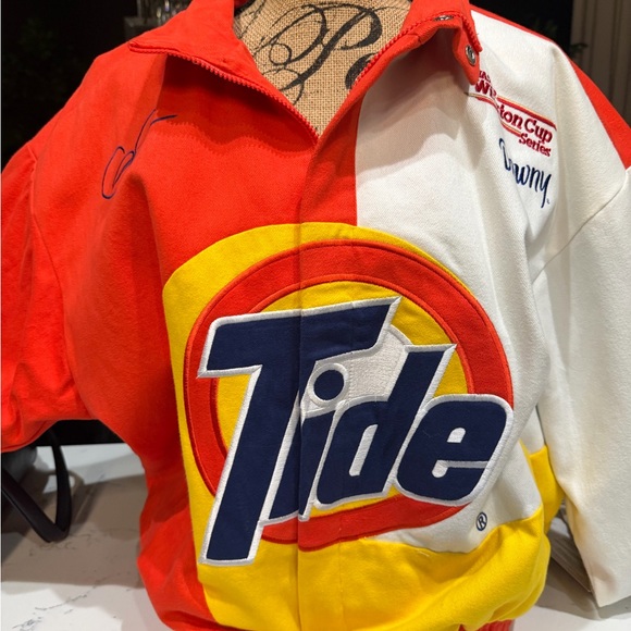 Tide Racing Jacket in Red, White, and Yellow - Picture 4 of 8